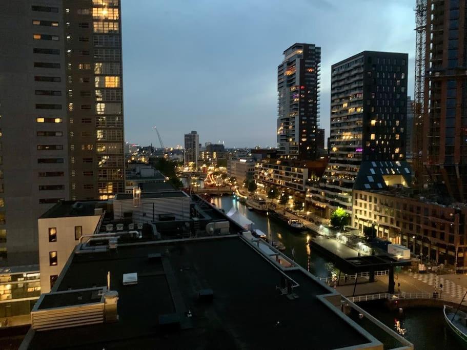 Stunning View Apt Free Parking Apartman Rotterdam Kültér fotó