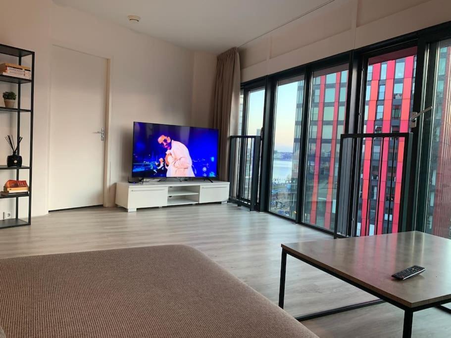 Stunning View Apt Free Parking Apartman Rotterdam Kültér fotó