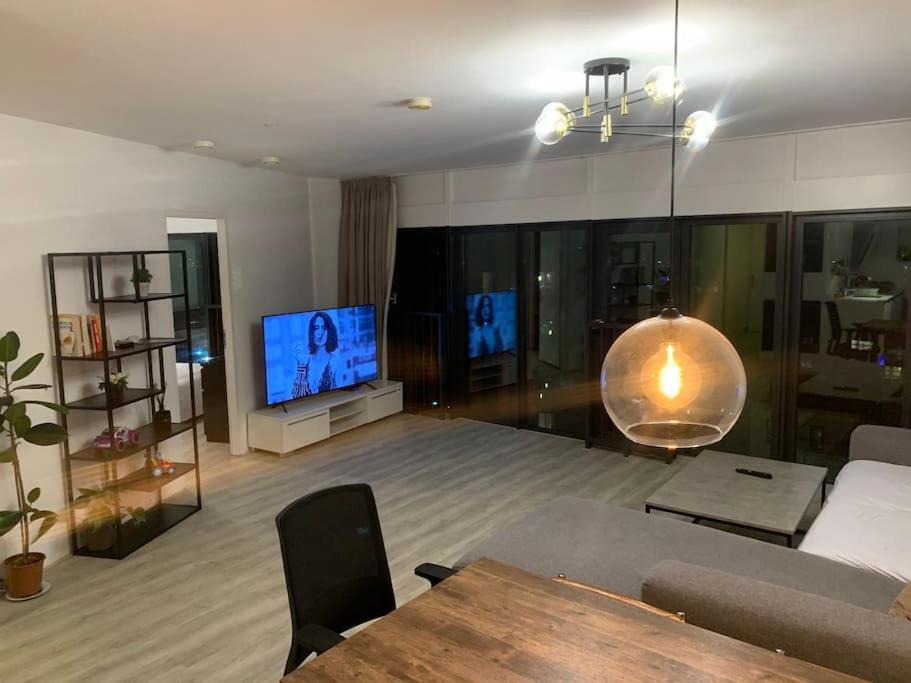 Stunning View Apt Free Parking Apartman Rotterdam Kültér fotó